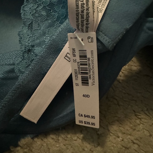 Victoria’s Secret Sexy Tee Smooth Push-Up Bra - Picture 5 of 5